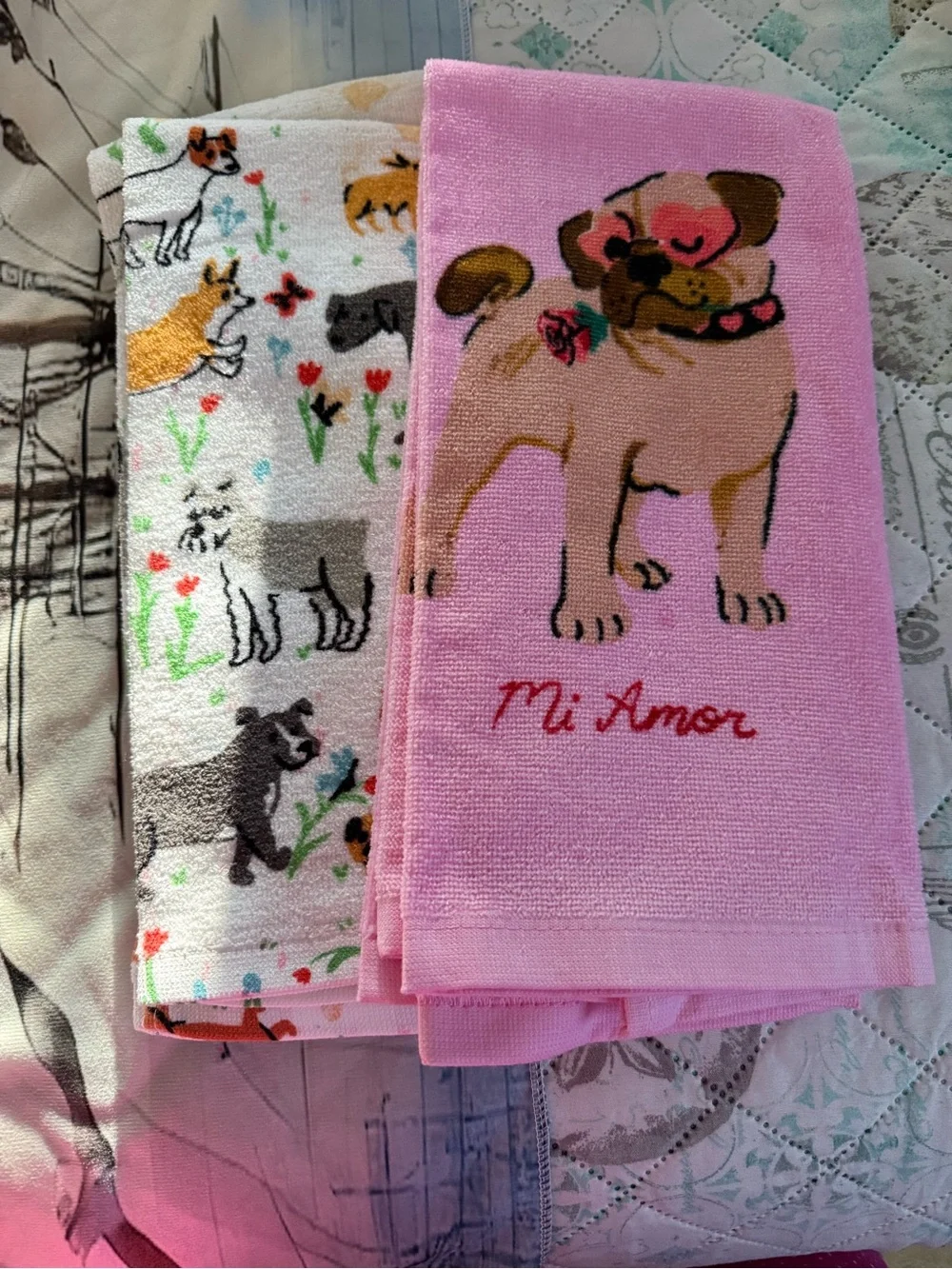 New Set of 4 Pug Dog/Dog Seasonal Print Hand Towels